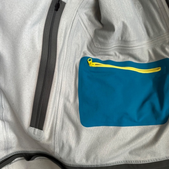 Arc’teryx Cassiar Jacket - Picture 7 of 9